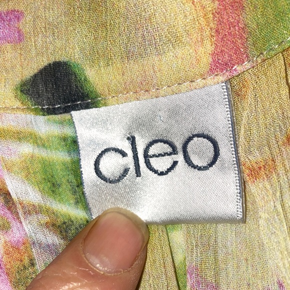 Cleo Multicolor Floral Blouse - Picture 2 of 2